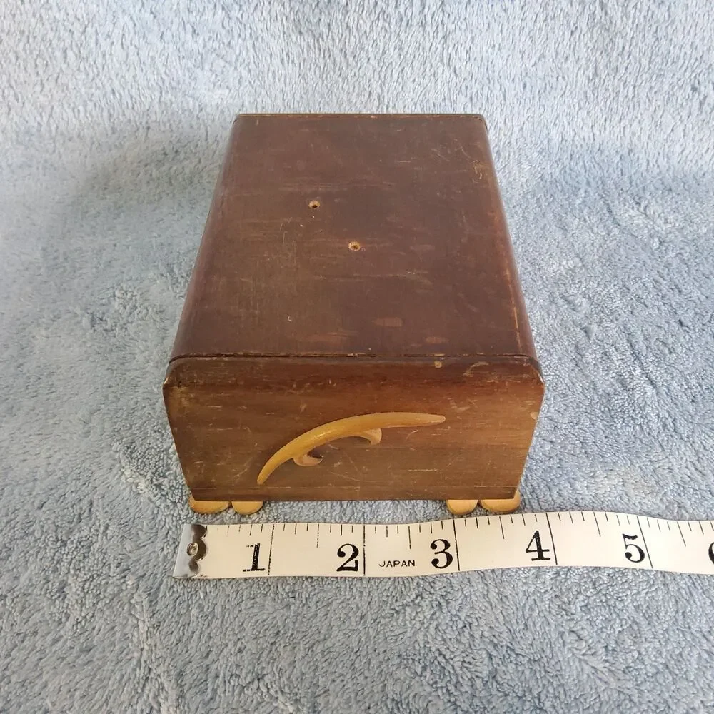 Vintage Wooden Keepsake Box Carved Front Accent Hinged Lid Small Chest Storage